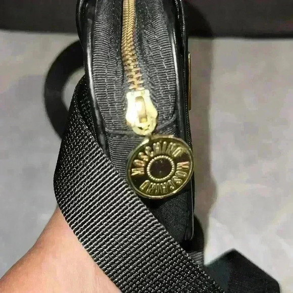 Selling Preloved Moschino Belt Bag - Picture 4 of 8